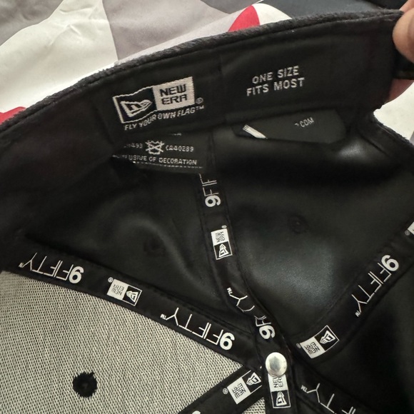 New Boston CELTICS HAT - Picture 4 of 7